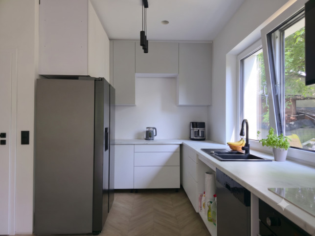 Dom Sprzedaż Piastów Henryka Sienkiewicza 7