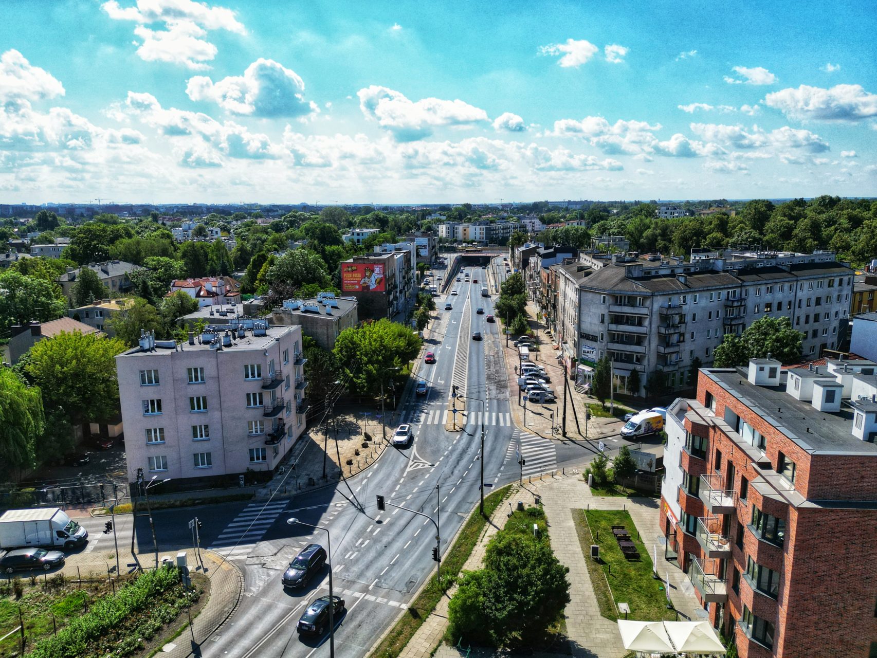 różnica między umową przedwstępną w biurze nieruchomości a umową u notariusza